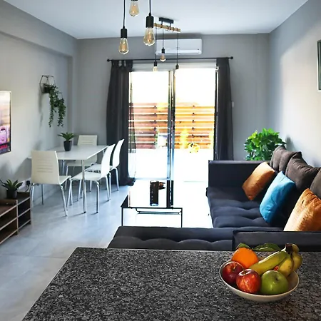 Hiyam's - Margarita Gardens Апартаменты *