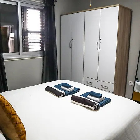 Hiyam's - Margarita Gardens Apartment *