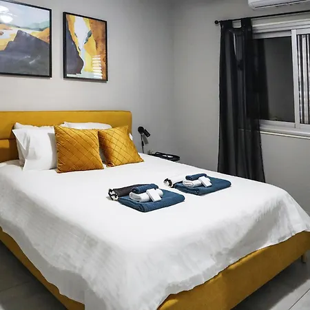 Hiyam's - Margarita Gardens Apartamento