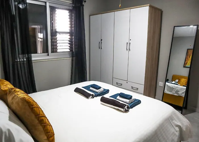 Hiyam's - Margarita Gardens Apartamento *