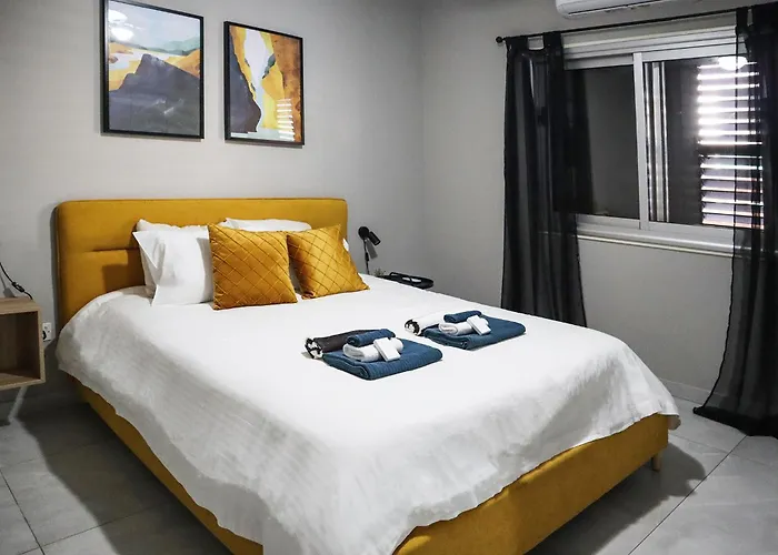 Hiyam's - Margarita Gardens Apartamento